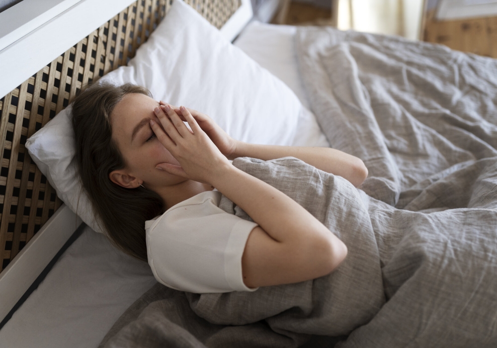 chimdaee-nuwo-nop-eun-gagdo-bul-an-yeoja