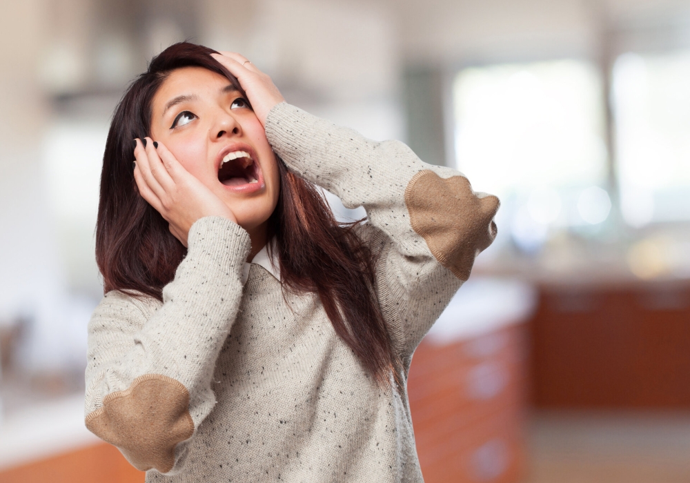 yeojaneun-cheonjang-eulbogo-bimyeong